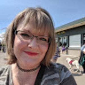 Meet your Posher, Cassandra